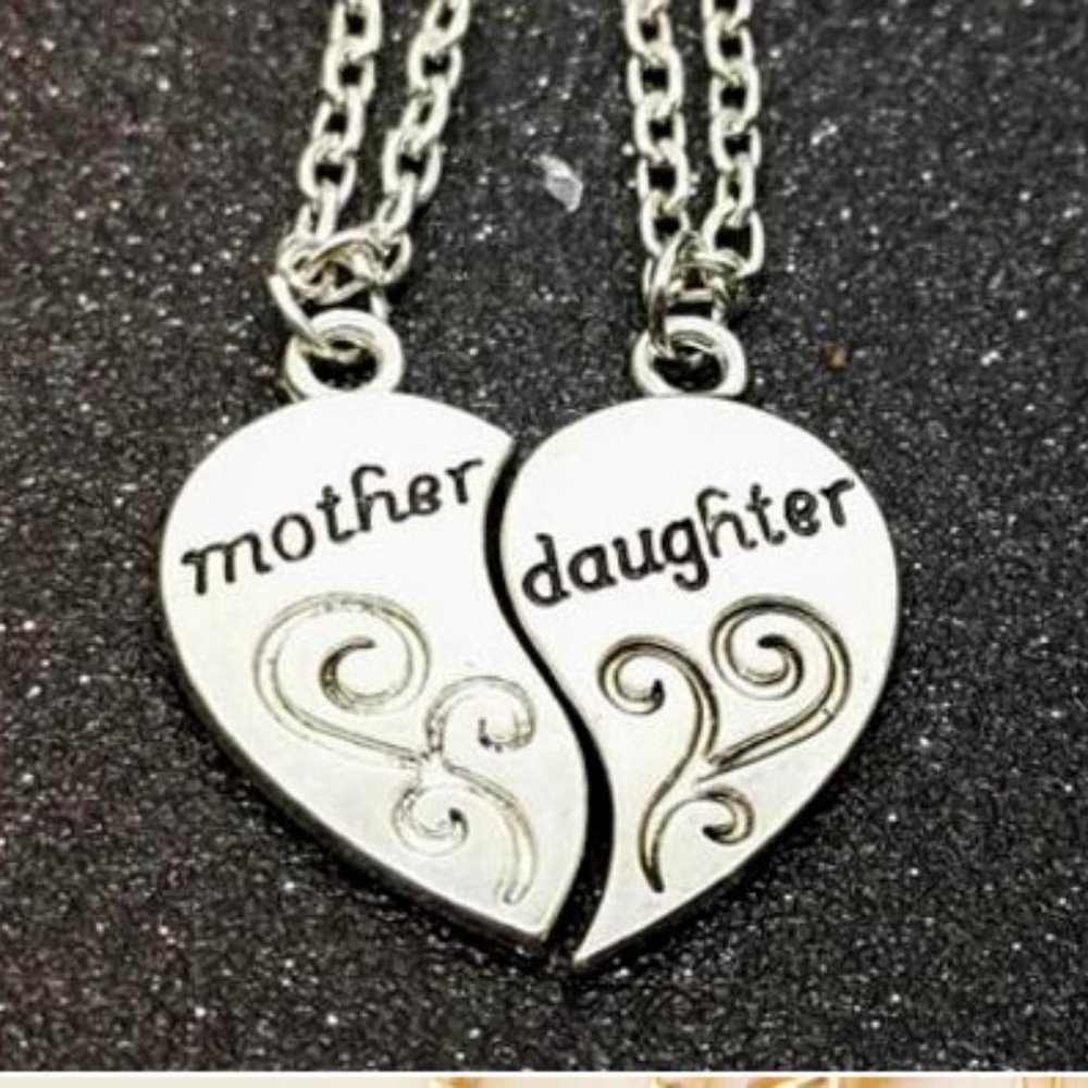 Mother and Daughter Half Heart 2 Necklaces - Picture 2 of 2